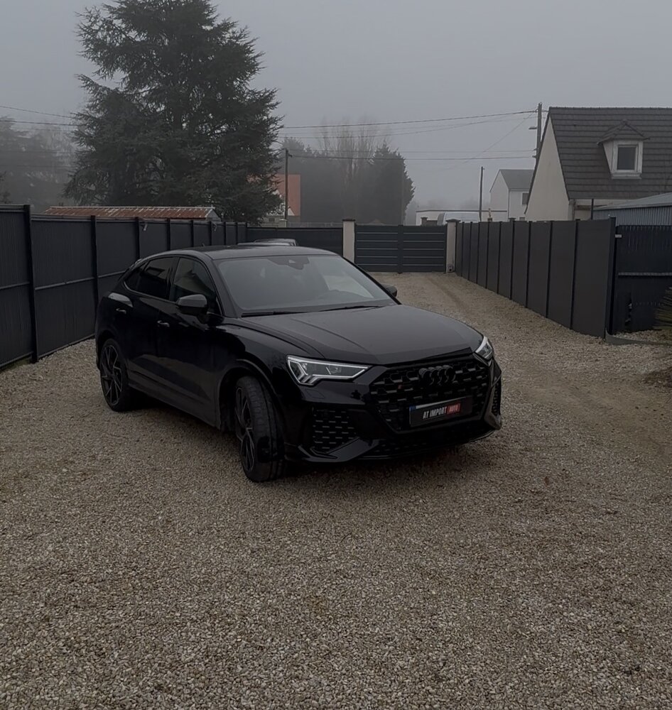 Audi RS Q3 Sportback noire importée par AT Import Auto